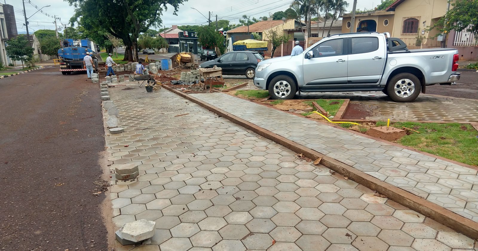 Revitalização Do Canteiro Central Da Avenida Yolanda Loureiro De Carvalho Ubiratã Online A 