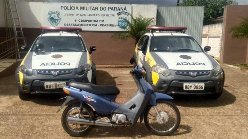 PM de Araruna recupera moto e prende casal por furto em comércio de Campo Mourão