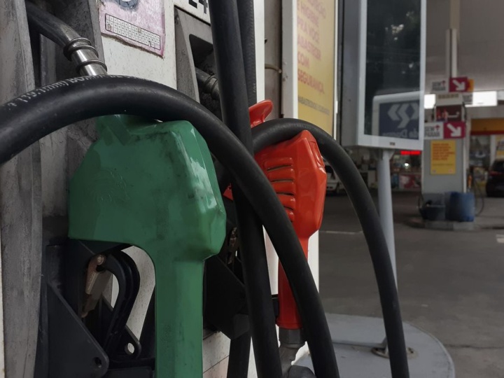 Sancionada lei que autoriza postos a comprarem etanol de produtores