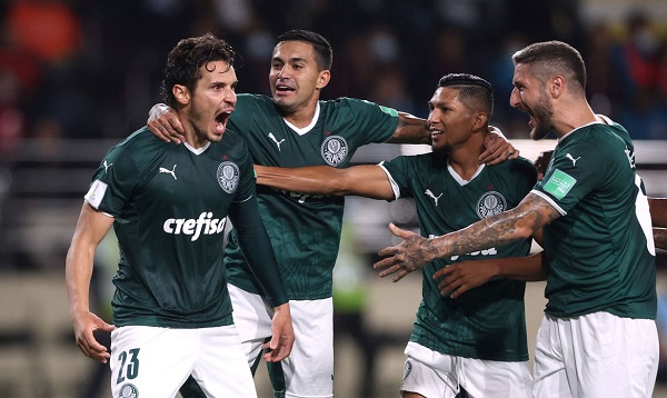 Raphael Veiga e Dudu brilham e Palmeiras está na final do Mundial de Clubes da FIFA