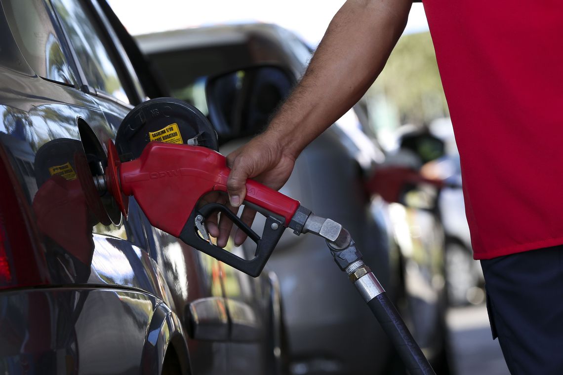 Brasil Economia Petrobras anuncia quedas de 4% para preço da gasolina e de 5% para o diesel