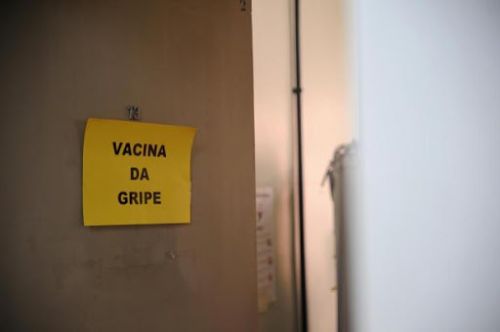 Vacinação contra Gripe para idosos retornará na segunda-feira