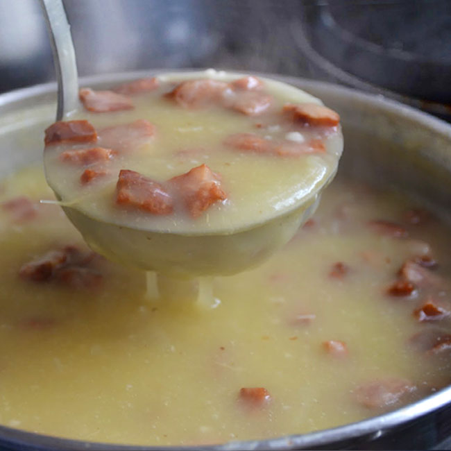 Caldo de Mandioca com Bacon