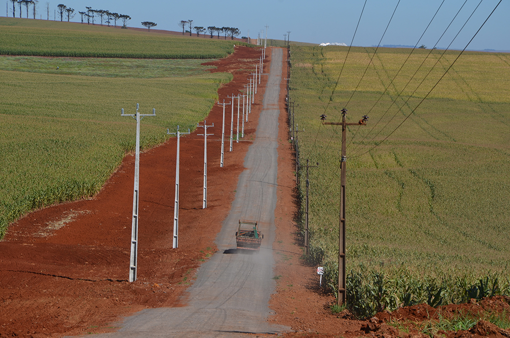 Mais um trecho da Estrada Mato Grosso recebeu pavimentação poliédrica