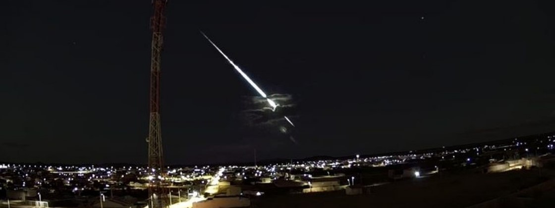 Especialistas explicam meteoro que iluminou céu de Pernambuco nesta semana