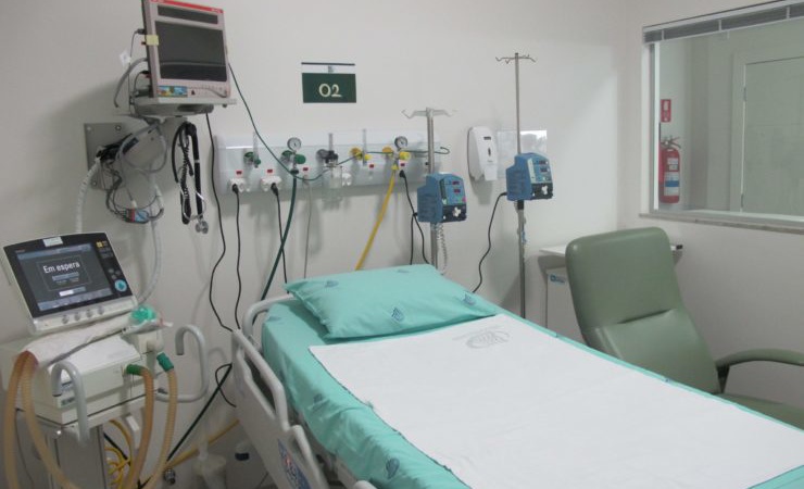 Com casos de Covid em alta, Paraná reativa mais de 1 mil leitos de enfermaria e 641 de UTI