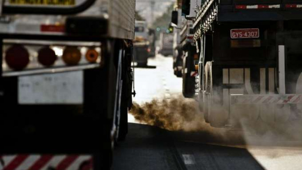 Emissões mundiais de dióxido de carbono caem 7% devido à pandemia