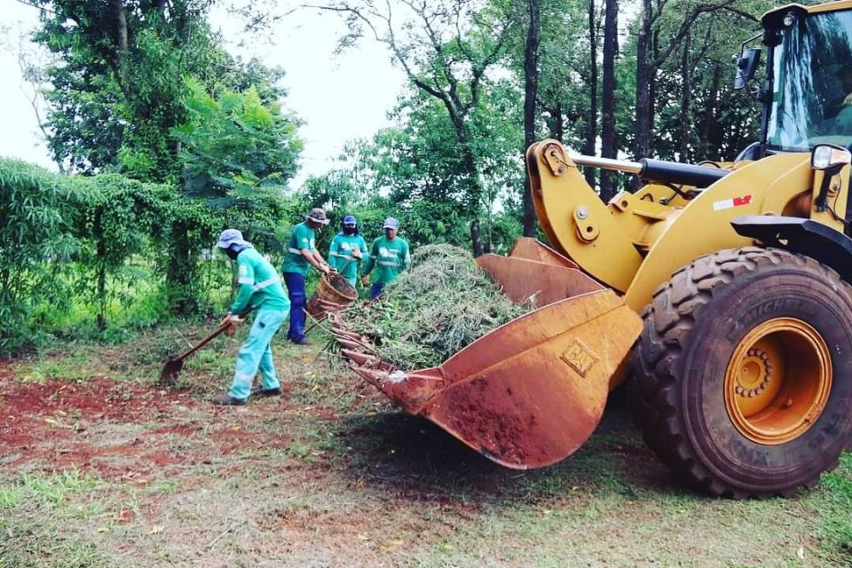 CAFELÂNDIA INICIA UM GRANDE MUTIRÃO DE LIMPEZA URBANA