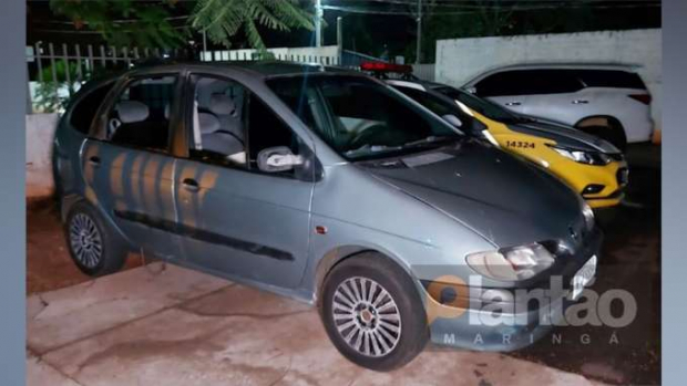 Suspeito de tráfico abandona carro e filho de 5 anos para fugir da polícia