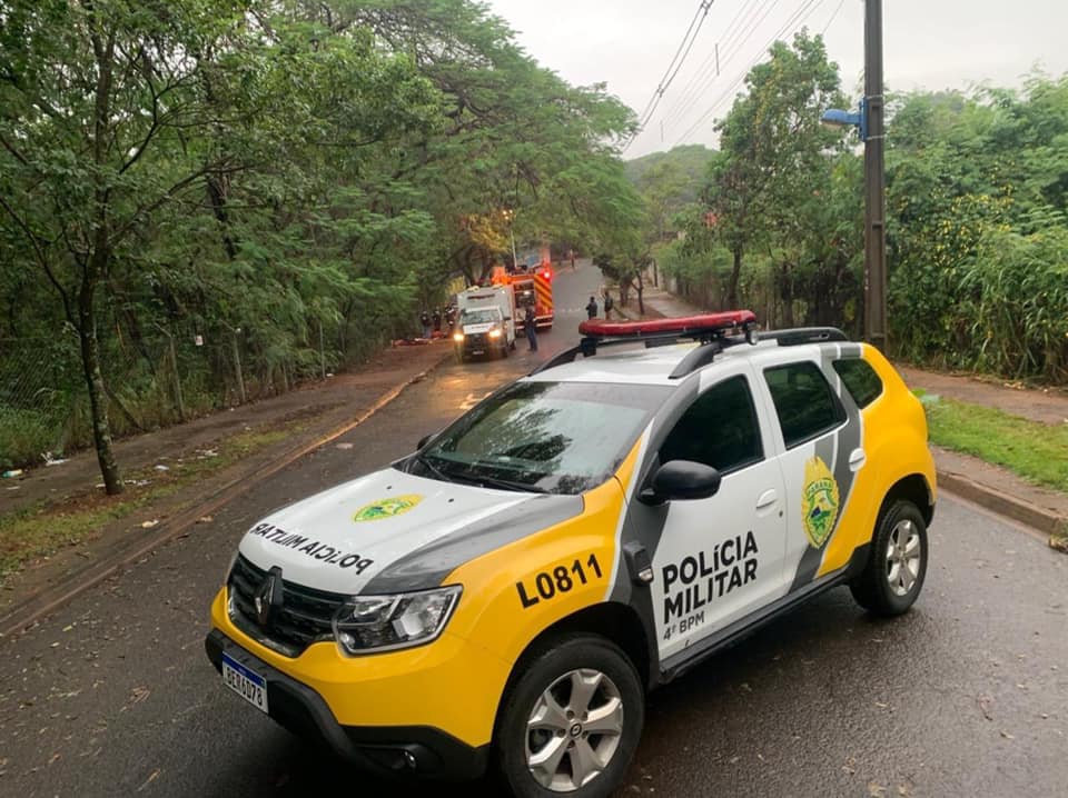 HOMEM MORRE APÓS TENTAR FUGIR DA PM PULANDO EM CÓRREGO, EM MARINGÁ