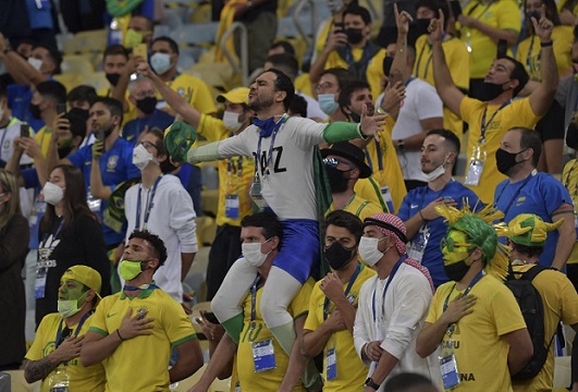 CBF é multada em R$ 54 mil por aglomerações na final da Copa América