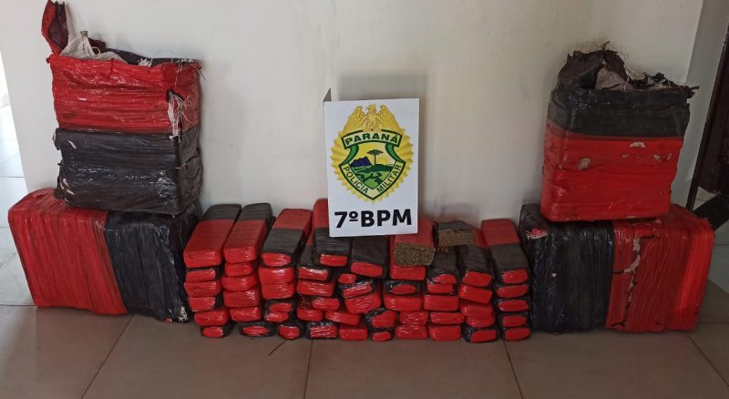 Polícia Militar de Goioerê apreende armas e 101 kg de maconha