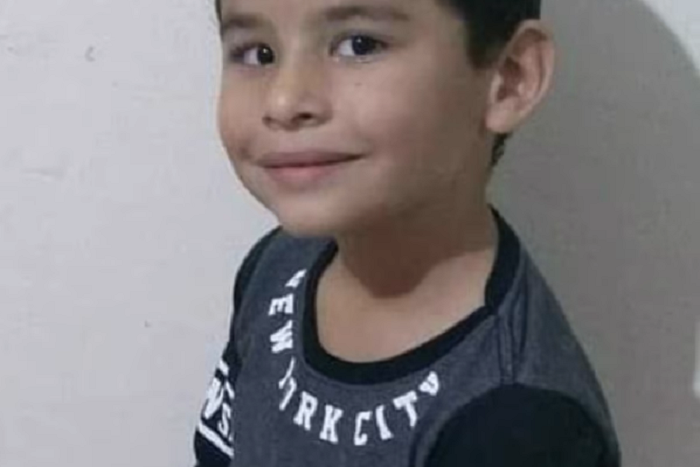 Criança de 9 anos morre enforcado com corda enquanto brincava em um balanço em Cianorte