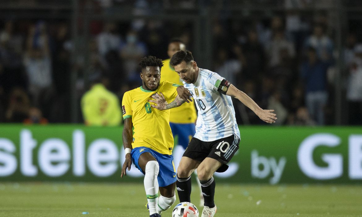 Brasil e Argentina empatam sem gols em jogo muito disputado