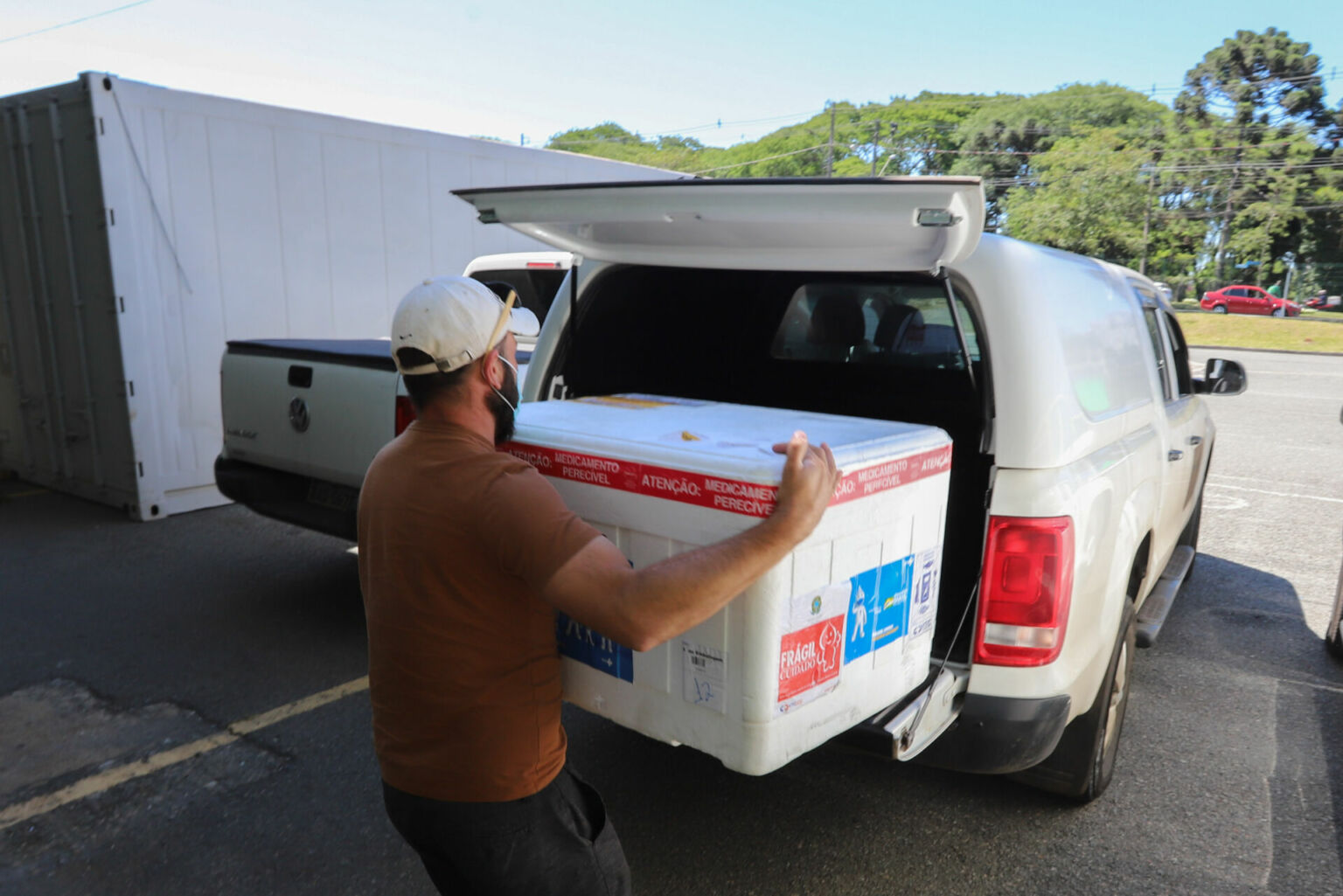 Estado distribui mais 205 mil vacinas contra a Covid-19 às Regionais de Saúde