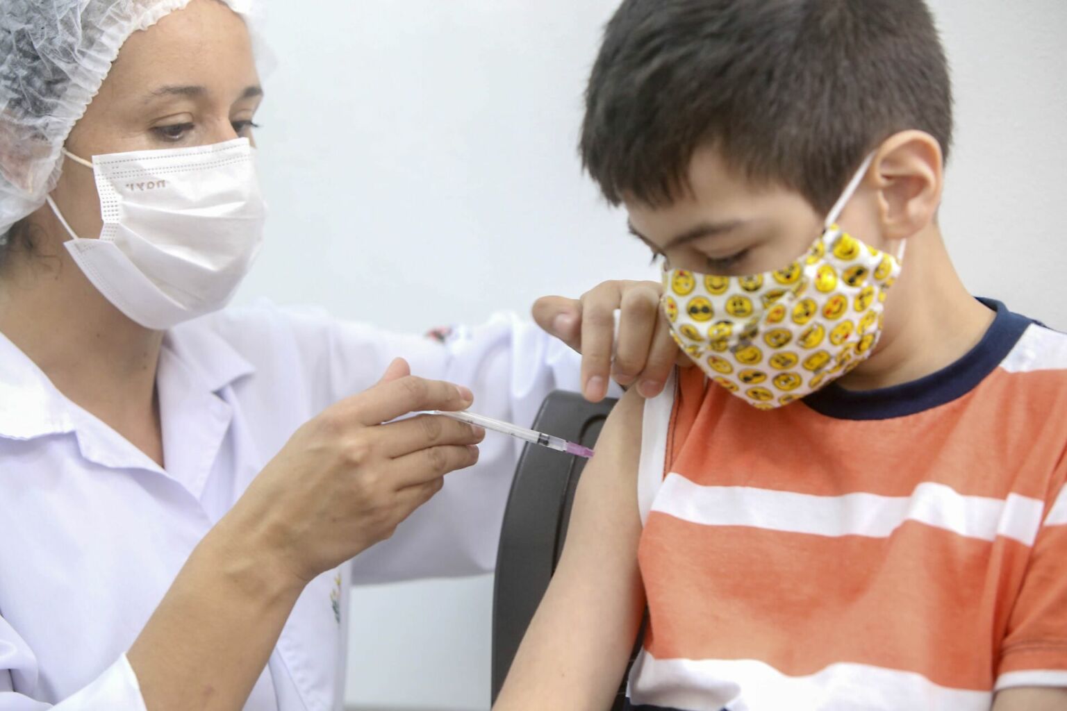 PR chega a 253 mil crianças vacinadas e secretário reforça importância da imunização