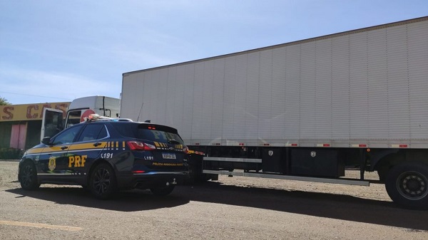 PRF prende motorista por direção perigosa e embriaguez, após 12 km de acompanhamento tático na BR 369