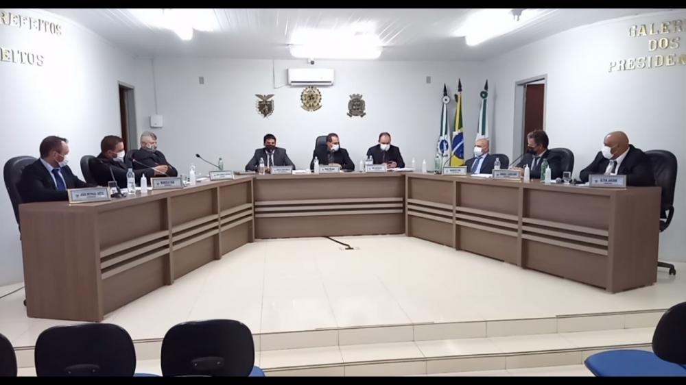 Vereadores realizam 1ª Sessão da CPI que investiga supostas irregularidades no  pagamento indevido a CPFs e abastecimento irregular de veículos no município de Mato Rico