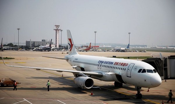 Boeing de companhia aérea chinesa cai com 132 a bordo