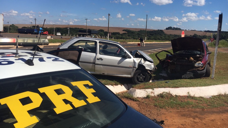 Acidente envolvendo carro de Nova Cantu deixa uma mulher morta e quatro pessoas em estado grave