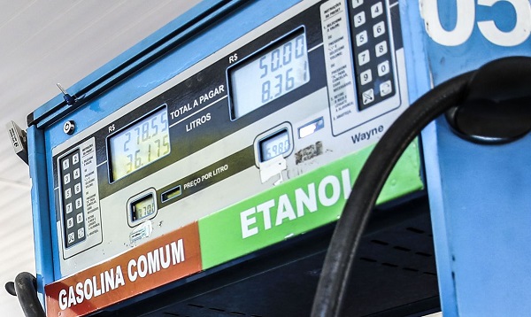 Gasolina subirá até R$ 0,34 e etanol, R$ 0,02 com reoneração parcial