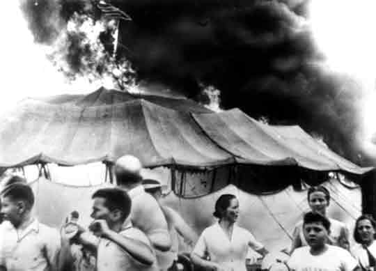 Historeando: Incêndio no GRAN CIRCO Norte-Americano no Brasil: Mais de 500 mortos na maior tragédia circense da história