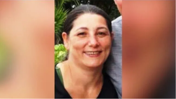 Dona de casa morre após ser atacada e esfaqueada por moradora de rua em Cascavel