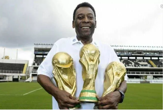 Morre Pelé, o Rei do Futebol, aos 82 anos