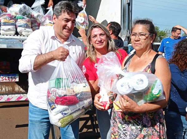 Prefeitura de Goioerê está distribuindo cerca de mil cestas de Natal para famílias em vulnerabilidade social