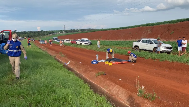 Morador de Ubiratã morre em grave acidente na BR 369 e oito ficam feridos