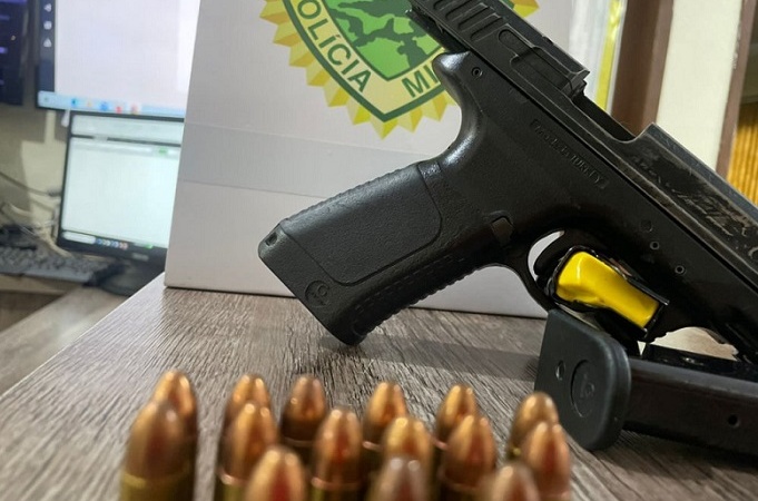 Polícia Militar localiza pistola com casal em veículo de aplicativo em Corbélia
