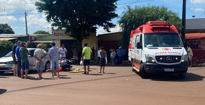 Dois acidentes envolvendo carro e moto são registrados na manhã deste domingo em Ubiratã