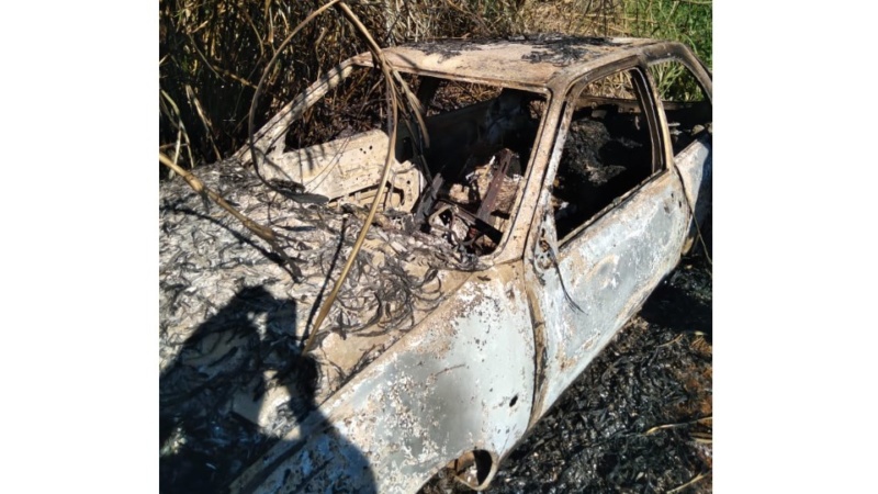 Dois homens são encontrados mortos dentro de carro queimado no Paraná