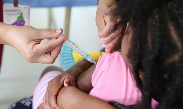 Saúde convoca população a se vacinar contra gripe; Paraná tem um milhão de doses disponíveis