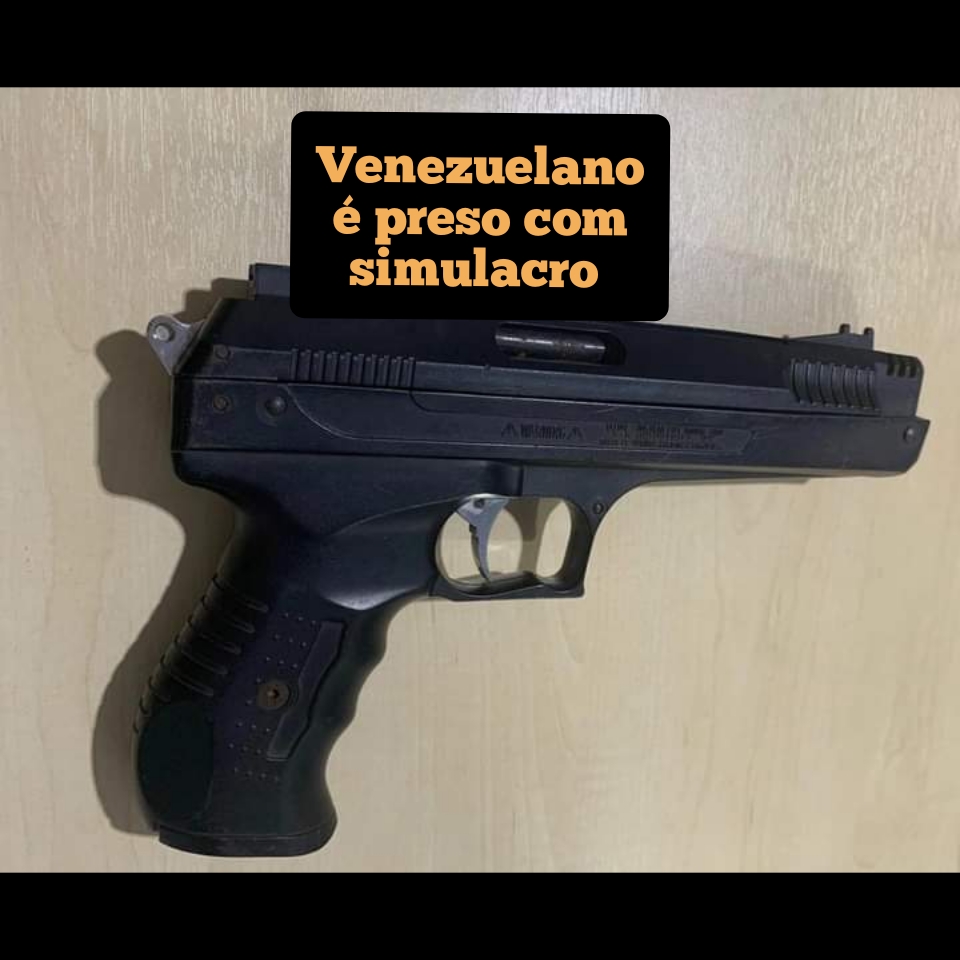 Venezuelano é preso com simulacro em Nova Aurora