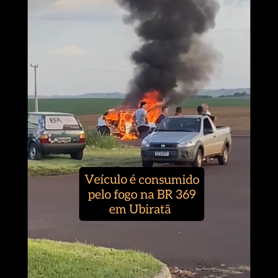 Veículo é consumido pelo fogo na BR 369 em Ubiratã