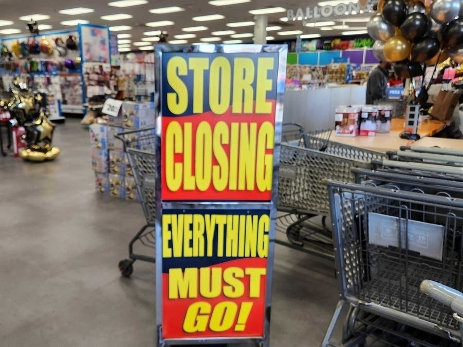 Longstanding Retail Giant Set To Close In OC Mall