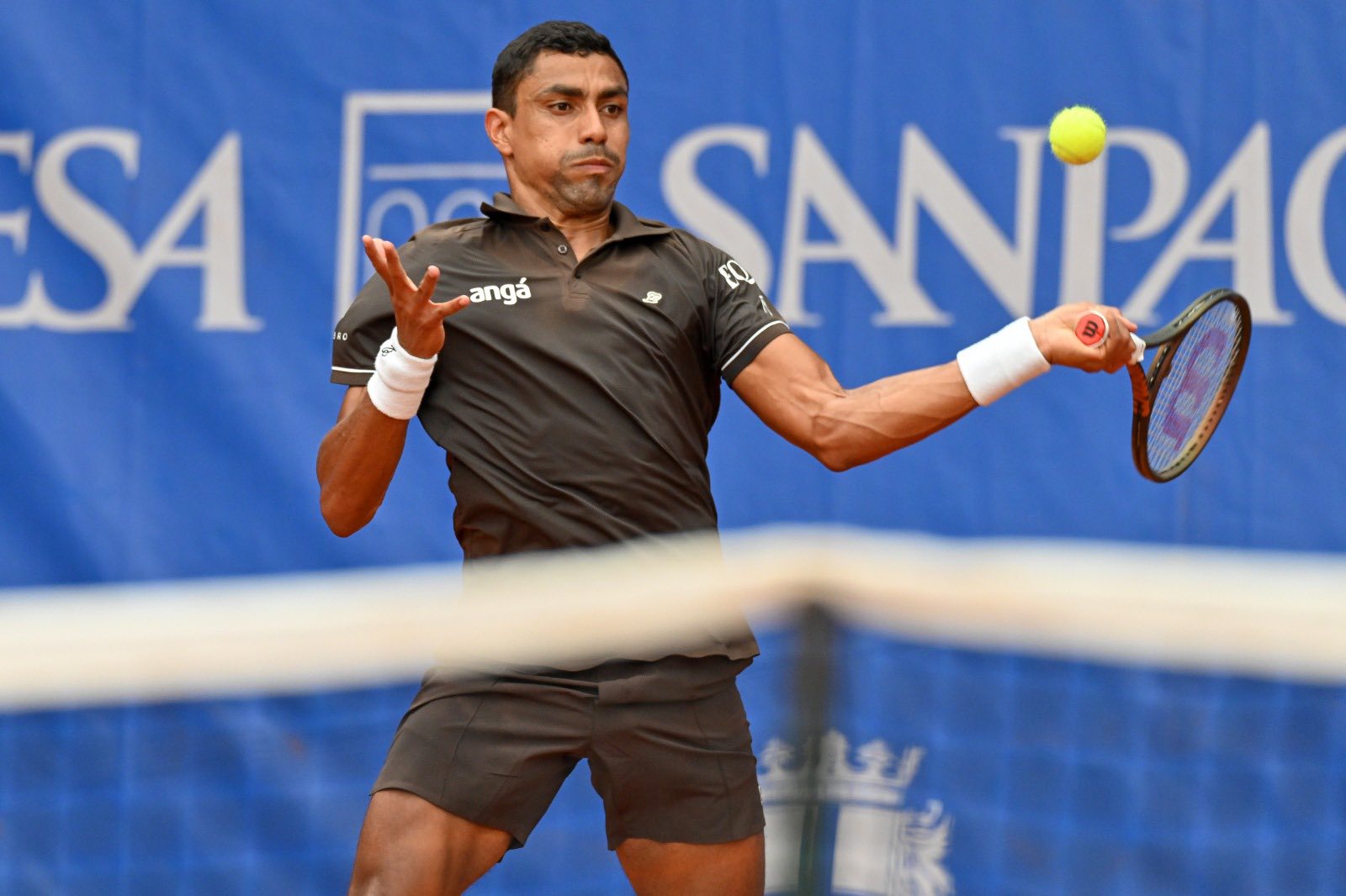 Por causa da chuva, Monteiro só volta a jogar no sábado na Itália