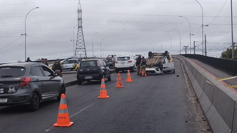 Festa em motel sai do controle, homem realiza disparos de arma de fogo e capota durante perseguição
