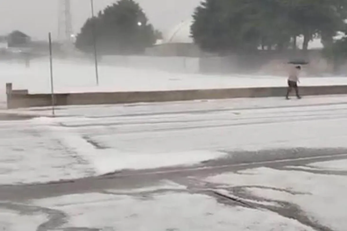 Após tempestades e granizo, chuva se afasta do Paraná na quarta