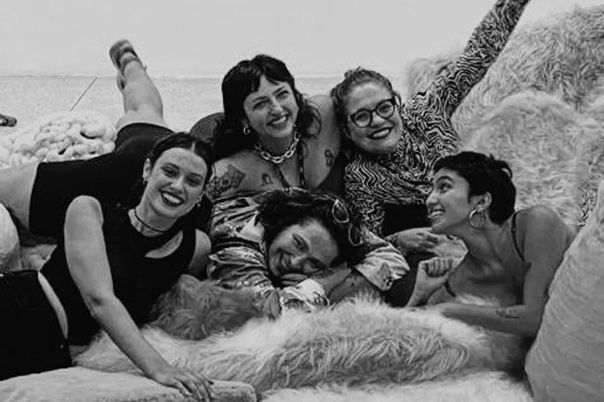 Pátio Batel vira galeria com mostra inédita de arte contemporânea