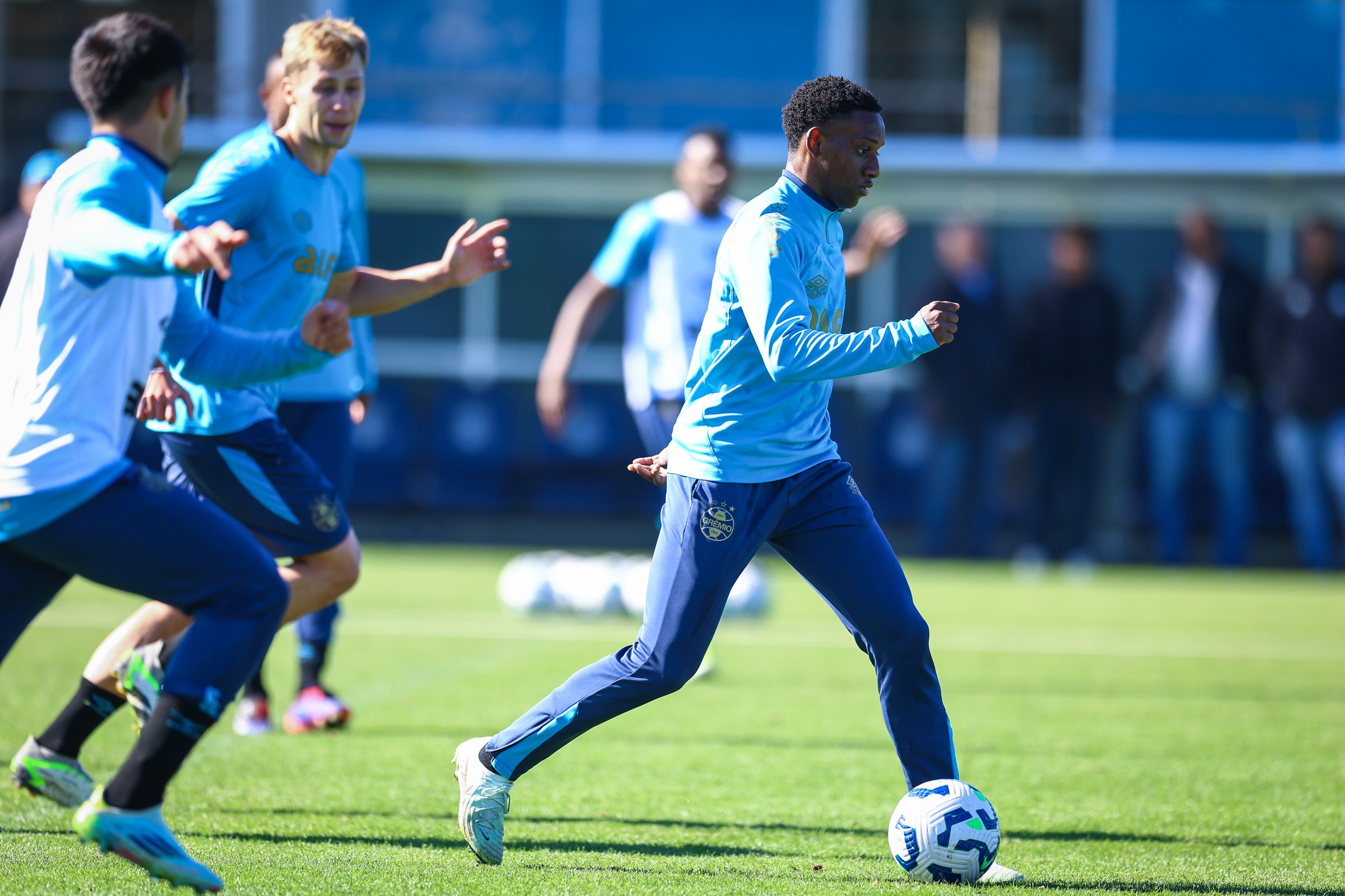 Shakhtar Donetsk faz proposta por jovem do Grêmio; veja valores