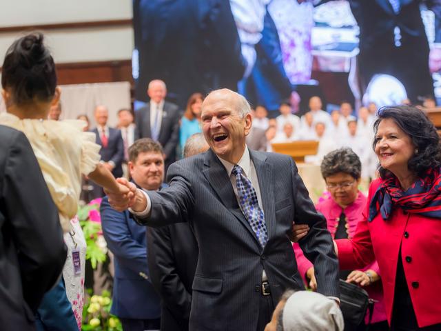 Presidente Russell M. Nelson morre aos 101 anos