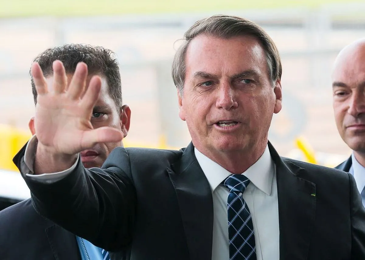Bolsonaro foi alertado de ‘desvios e fraudes’ no INSS, dizem peritos