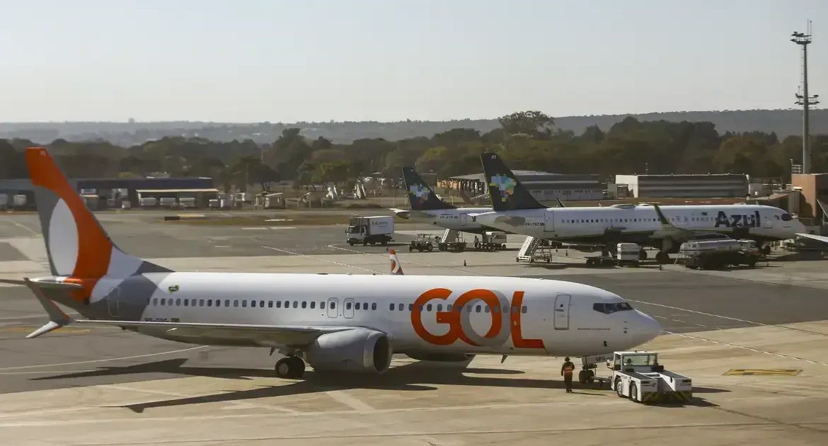 Ações da Azul e Gol disparam após anúncio de desistência de fusão