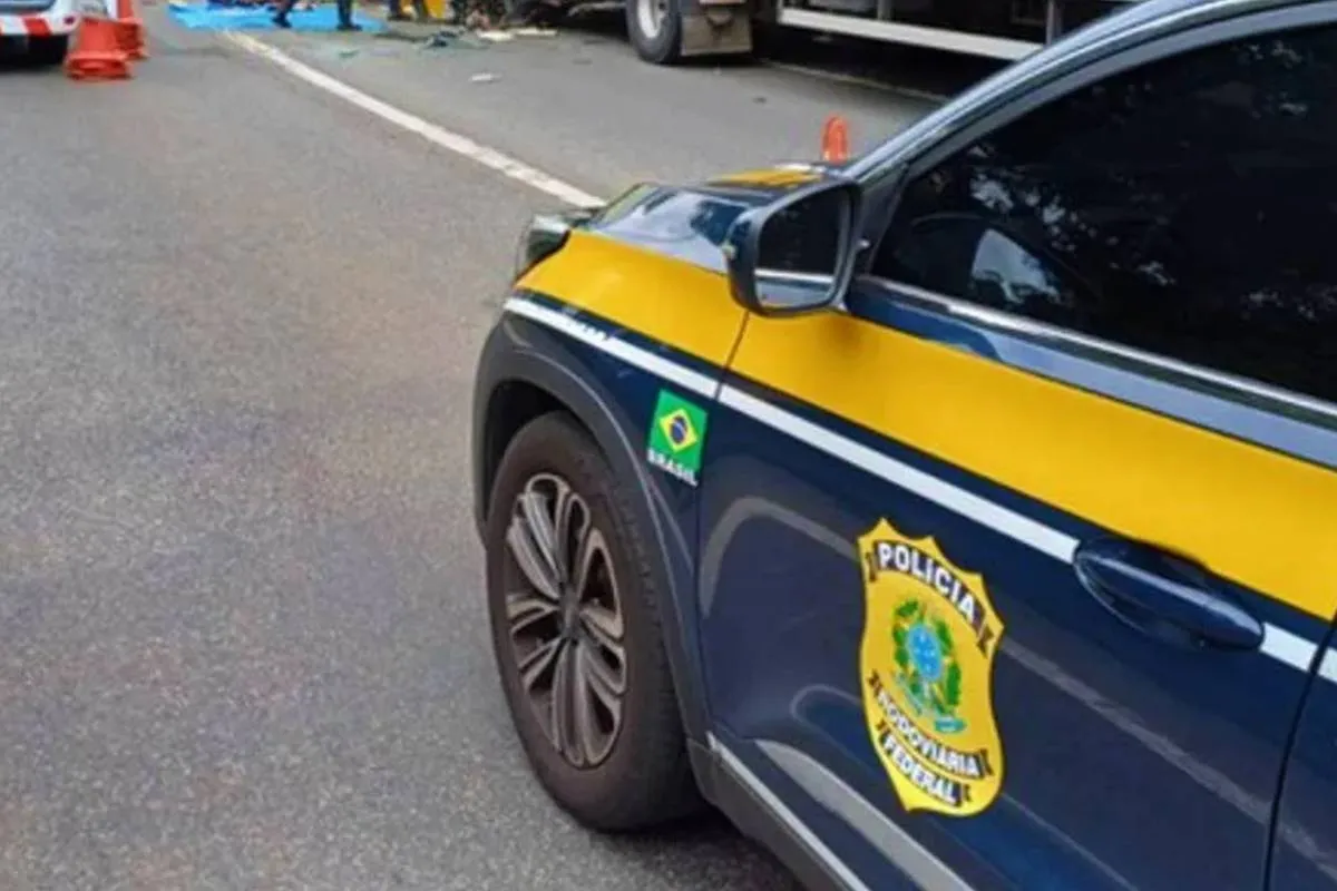 Incêndio em caminhão causa interdição sentido Paranaguá