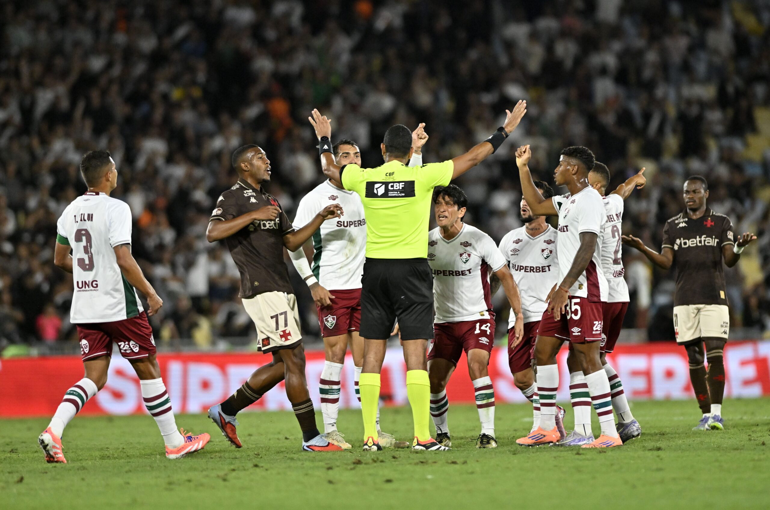 Fluminense erra ao ignorar momento de peças e ganha dura lição para a Copa do Brasil