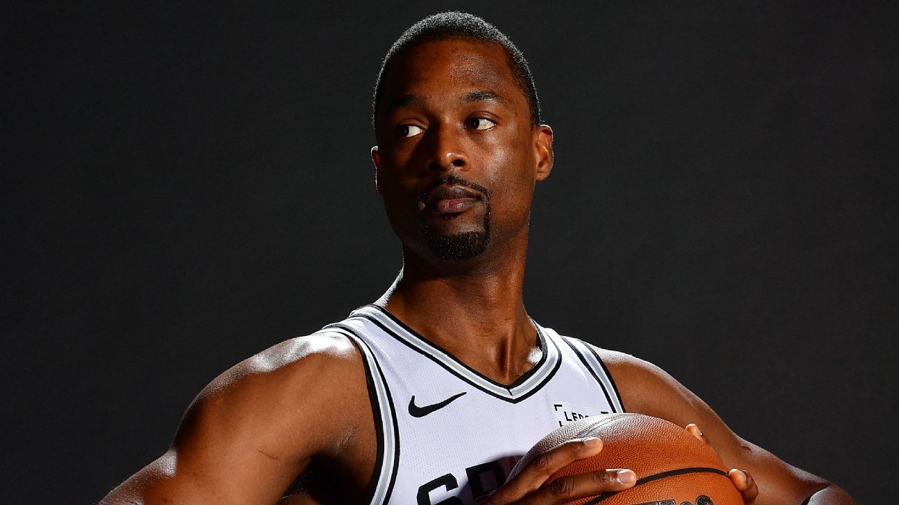 Perfil europeu dos Spurs posta foto de astro da NBA com camisa do Corinthians