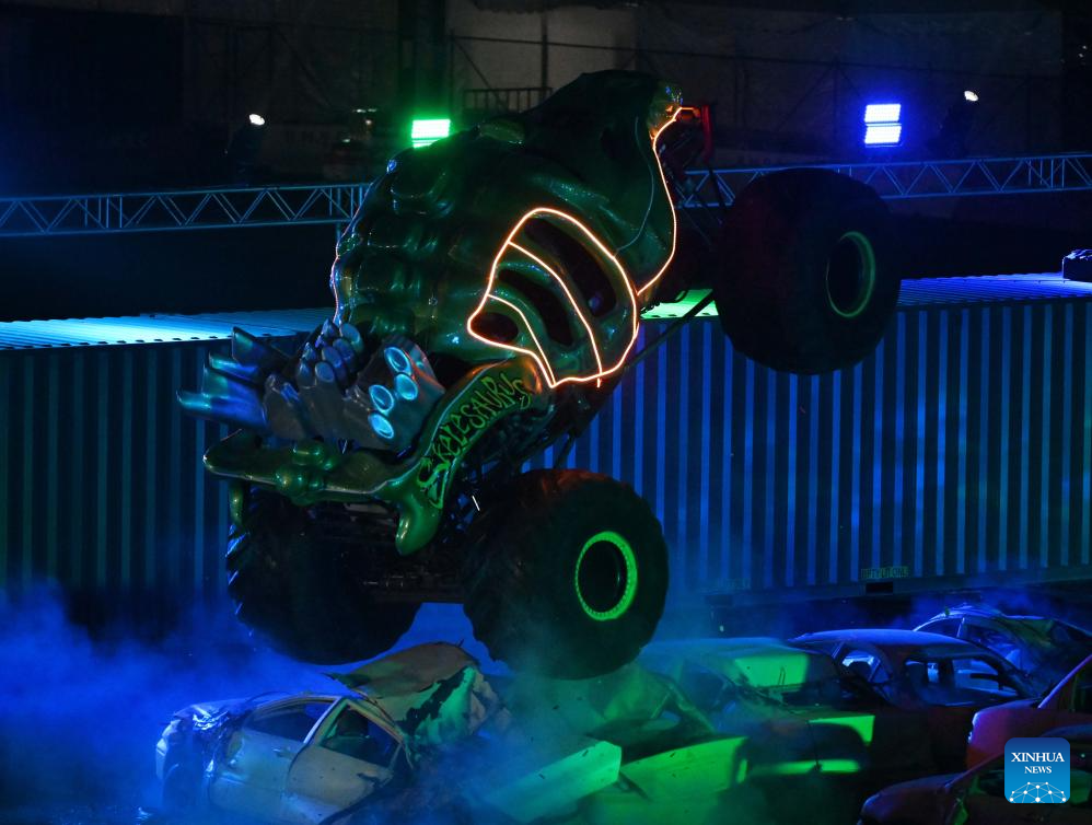 Show of hot wheels monster trucks held in Kuwait-Xinhua