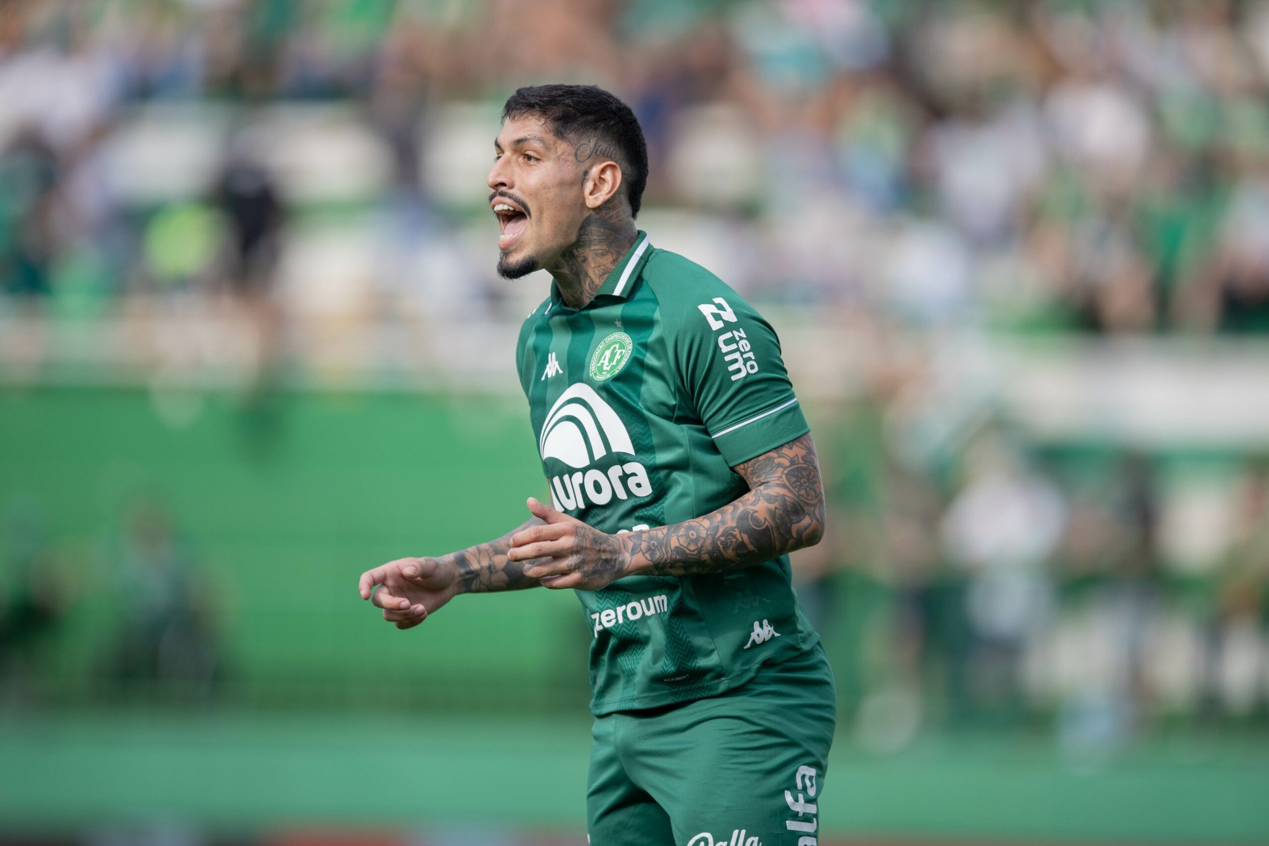 De olho no G-4, Chapecoense encara o Goiás fora de casa pela Série B